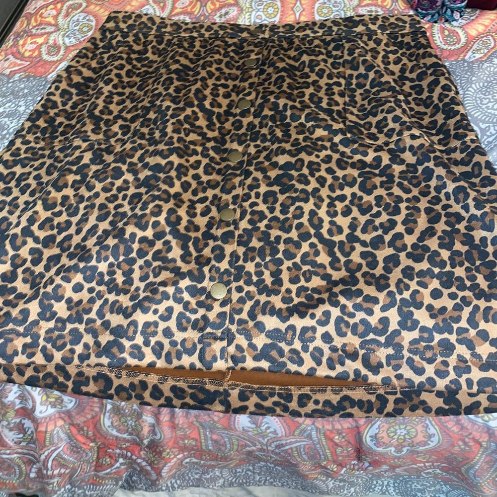 CATO mini leopard print skirt (Size 18/20W)